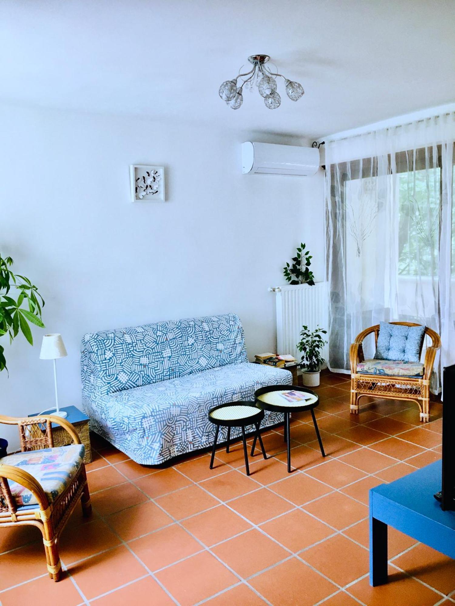 Romantic Two Bedroom Apartments In The Hills Of Budapest With Private Parking المظهر الخارجي الصورة